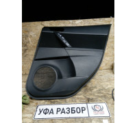 Обшивка двери задняя правая  Mazda 3 (BL) 2009-2011