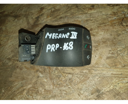 Подрулевой переключатель управления магнитолой 1,6 МКПП  Renault Megane III 2009-2016