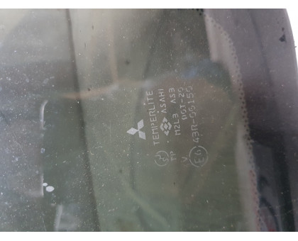 Стекло двери заднее левое (форточка) 3.0 АКПП Mitsubishi Pajero Sport (K9) 1998-2008