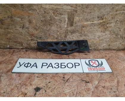 Кронштейн заднего бампера правый Skoda Octavia (A5 1Z-) 2004-2013 Кронштейн заднего бампера правый Skoda Octavia (A5 1Z-) 2004-2013