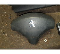Подушка безопасности в руль 1,6 МКПП Peugeot 408 2012>