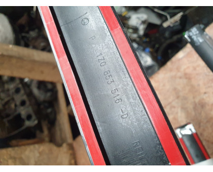 Накладка двери передняя правая Skoda Octavia (A5 1Z-) 2004-2013 Накладка двери передняя правая Skoda Octavia (A5 1Z-) 2004-2013