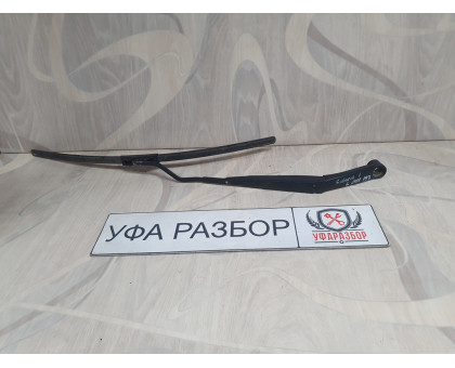 Поводок дворника левый G4FC 1.6 МКПП Hyundai Solaris 2010> Поводок дворника левый G4FC 1.6 МКПП Hyundai Solaris 2010>