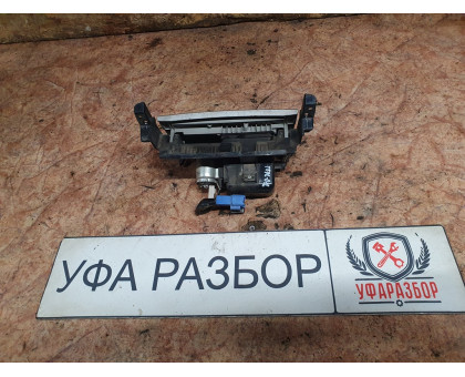 Пепельница 1.6 АКПП Toyota Corolla E15 2006-2010 Пепельница 1.6 АКПП Toyota Corolla E15 2006-2010