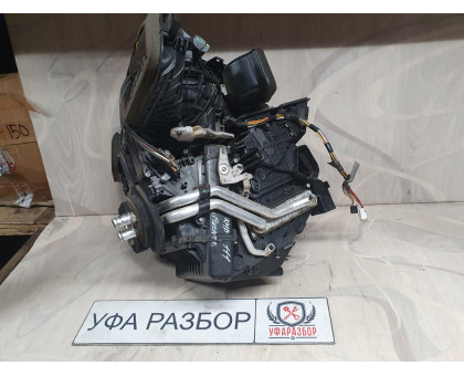 Корпус печки в сборе без моторчика 1.6 АКПП Renault Fluence 2014-2016 Корпус печки в сборе без моторчика 1.6 АКПП Renault Fluence 2014-2016