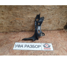 Кронштейн заднего бампера правый Peugeot 3008 2010>