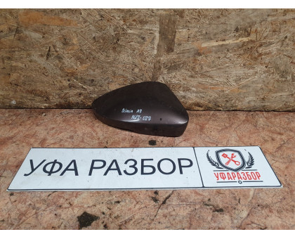 Крышка зеркала правая Skoda Octavia (A7) 2013> Крышка зеркала правая Skoda Octavia (A7) 2013>