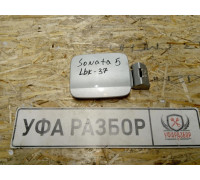 Лючок бензобака  Hyundai Sonata V 2001-2012