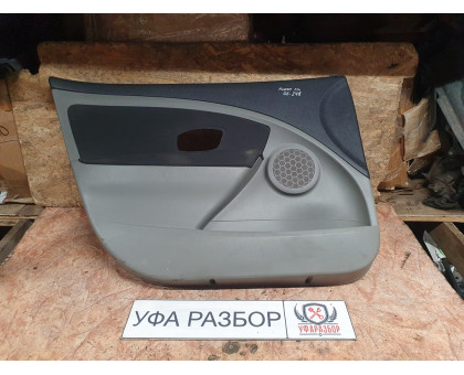 Обшивка двери передняя левая  Renault Fluence 2010>