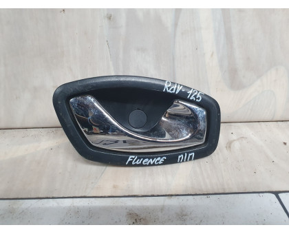 Ручка двери внутренняя перед правая 1.6 АКПП Renault Fluence 2014-2016