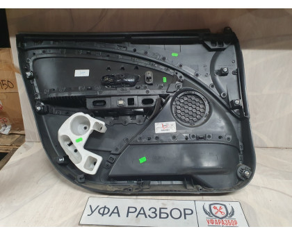 Обшивка двери передняя правая 1.6 АКПП Renault Fluence 2014-2016