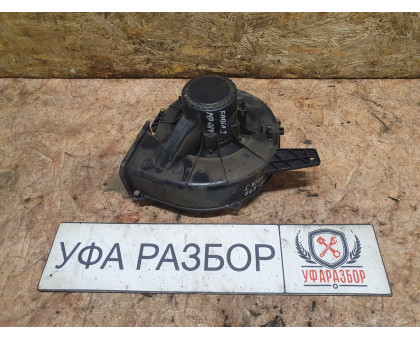 Моторчик печки 1,4 МКПП Skoda Fabia 1999-2006 Моторчик печки 1,4 МКПП Skoda Fabia 1999-2006