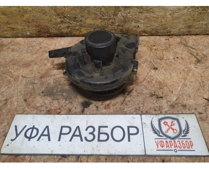 Моторчик печки 1,4 МКПП Skoda Fabia 1999-2006 Моторчик печки 1,4 МКПП Skoda Fabia 1999-2006