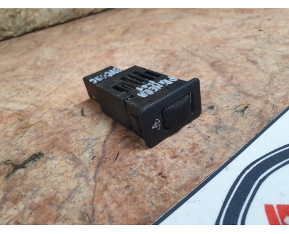 Кнопка блокировки Nissan Primera P11E 1996-2002