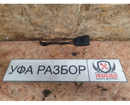 Ремень безопасности ответная часть левый Skoda Octavia (A5 1Z-) 2004-2013