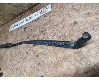 Поводок дворника правый 1.6 АКПП Toyota Corolla E15 2006-2010 Поводок дворника правый 1.6 АКПП Toyota Corolla E15 2006-2010