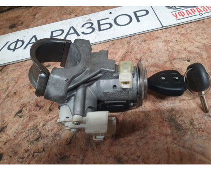 Замок зажигания 1.6 АКПП Toyota Corolla E15 2006-2010 Замок зажигания 1.6 АКПП Toyota Corolla E15 2006-2010