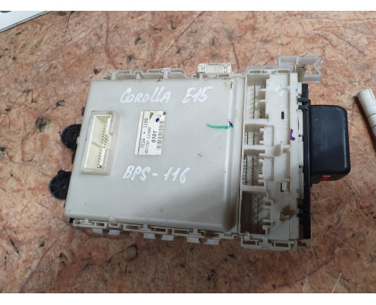 Блок предохранителей салонный 1.6 АКПП Toyota Corolla E15 2006-2010