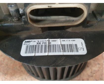 Моторчик печки 2,0 МКПП Renault Duster 2012> Моторчик печки 2,0 МКПП Renault Duster 2012>