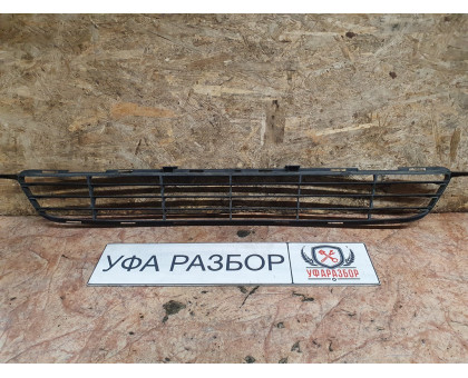 Решетка в бампер Toyota Corolla E15 2006-2013
