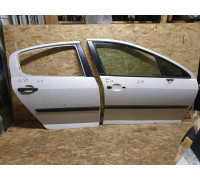 Дверь передняя правая Peugeot 407 2004>
