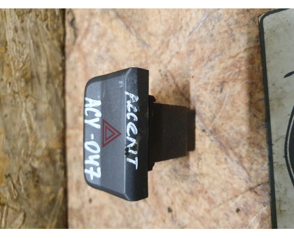 Кнопка аварийного сигнала 1.5 АКПП Hyundai Accent 2000-2012 Кнопка аварийного сигнала 1.5 АКПП Hyundai Accent 2000-2012