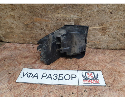 Корпус блока предохранителя в сборе с крышкой 1,6 МКПП Citroen C4 2005-2011