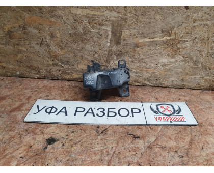 Кронштейн заднего бампера правый 1,6 МКПП Citroen C4 2005-2011 Кронштейн заднего бампера правый 1,6 МКПП Citroen C4 2005-2011
