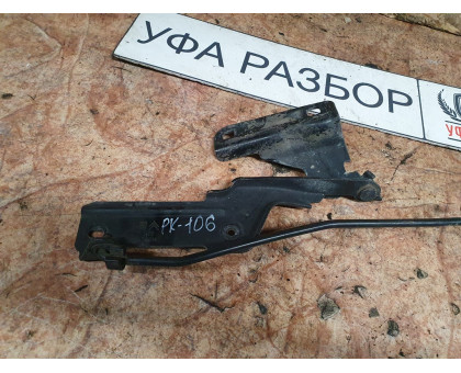 Петля капота правая 1,6 МКПП Citroen C4 2005-2011 Петля капота правая 1,6 МКПП Citroen C4 2005-2011