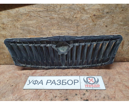 Решетка радиатора 1,4 МКПП Skoda Octavia (A5 1Z-) 2008-2013 Решетка радиатора 1,4 МКПП Skoda Octavia (A5 1Z-) 2008-2013