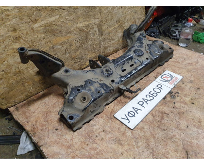 Подрамник передний 1,6 МКПП MK6 Ford Fiesta 2012> Подрамник передний 1,6 МКПП MK6 Ford Fiesta 2012>