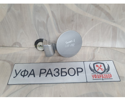 Лючок бензобака G4FC 1.6 МКПП Hyundai Solaris 2010> Лючок бензобака G4FC 1.6 МКПП Hyundai Solaris 2010>