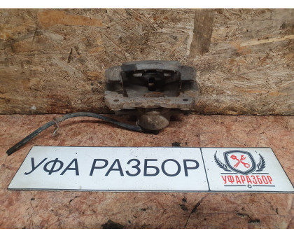 Суппорт передний правый 1.6 АКПП Toyota Corolla E15 2006-2010