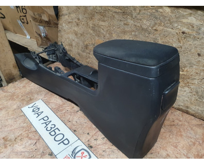Подлакотник 1.6 АКПП Toyota Corolla E15 2006-2010 Подлакотник 1.6 АКПП Toyota Corolla E15 2006-2010