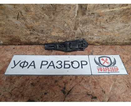 Ручка двери передняя правая 1,4 МКПП Skoda Octavia (A5 1Z-) 2008-2013 Ручка двери передняя правая 1,4 МКПП Skoda Octavia (A5 1Z-) 2008-2013
