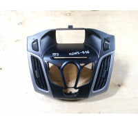 Дефлектор центральный с рамкой магнитолы Ford Focus III 2011>