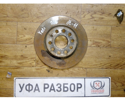 Тормозной диск передний левый Skoda Yeti 2009>