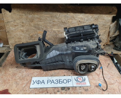 Корпус печки 1,2 DSG7 Skoda Yeti 2009> Корпус печки 1,2 DSG7 Skoda Yeti 2009>
