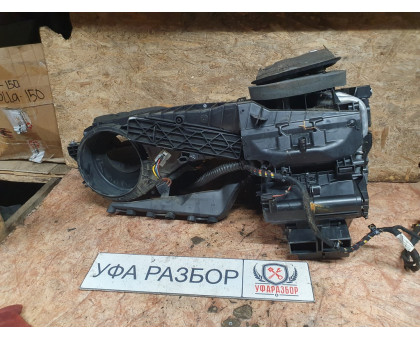 Корпус печки 1,2 DSG7 Skoda Yeti 2009> Корпус печки 1,2 DSG7 Skoda Yeti 2009>