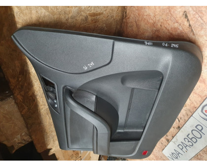 Обшивка двери передняя левая 1,2 DSG7 Skoda Yeti 2009> Обшивка двери передняя левая 1,2 DSG7 Skoda Yeti 2009>