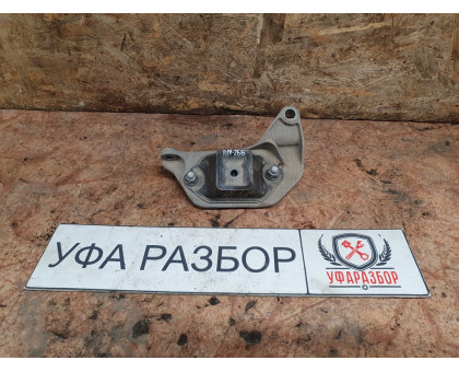 Подушка МКПП левая 1.6 МКПП Renault Logan 2005-2010