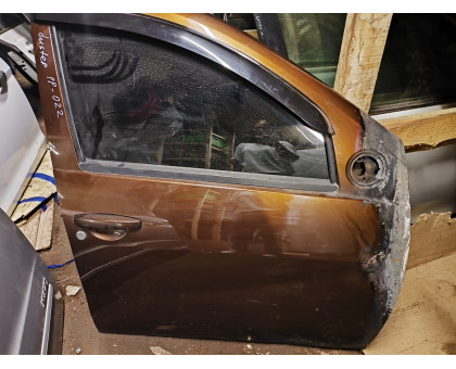 Дверь передняя правая в сборе 1.6 МКПП 4WD Renault Duster 2012-2015 Дверь передняя правая в сборе 1.6 МКПП 4WD Renault Duster 2012-2015