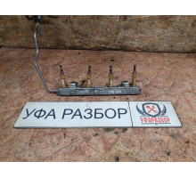 Топливная рампа с форсунками 1.6 АКПП Toyota Corolla E15 2006-2010