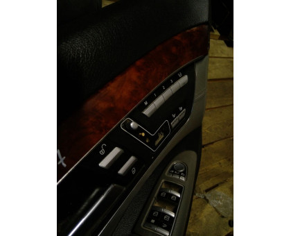 Обшивка двери передняя левая с блоком управ стеклопод, с дефектами  Mercedes Benz W221 2005-2013