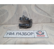 Кронштейн заднего бампера правый Lada Largus 2011>