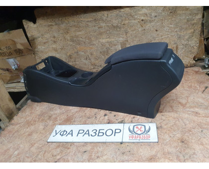 Подлокотник 1,6 МКПП Renault Megane III 2009-2016 Подлокотник 1,6 МКПП Renault Megane III 2009-2016