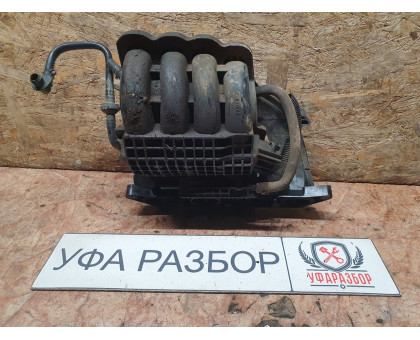 Коллектор впускной 1,4 МКПП Skoda Octavia (A5 1Z-) 2008-2013 Коллектор впускной 1,4 МКПП Skoda Octavia (A5 1Z-) 2008-2013
