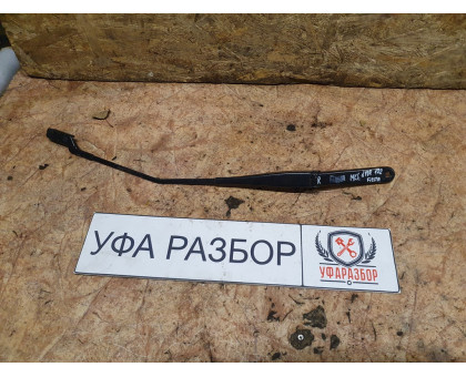 Поводок дворника правый 1,6 МКПП MK6 Ford Fiesta 2012> Поводок дворника правый 1,6 МКПП MK6 Ford Fiesta 2012>