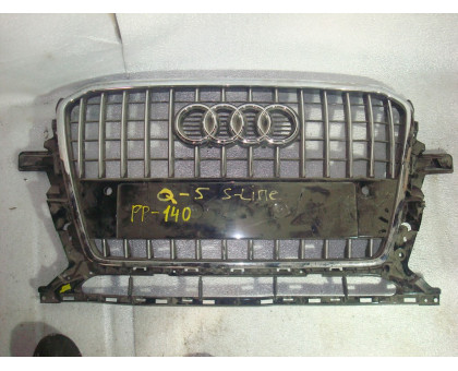 Решетка радиатора Audi Q5 2008>