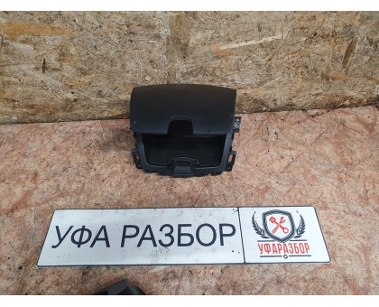 Бардачок верхний с USB и AUX АКПП 1,8 Chevrolet Cruze 2009>